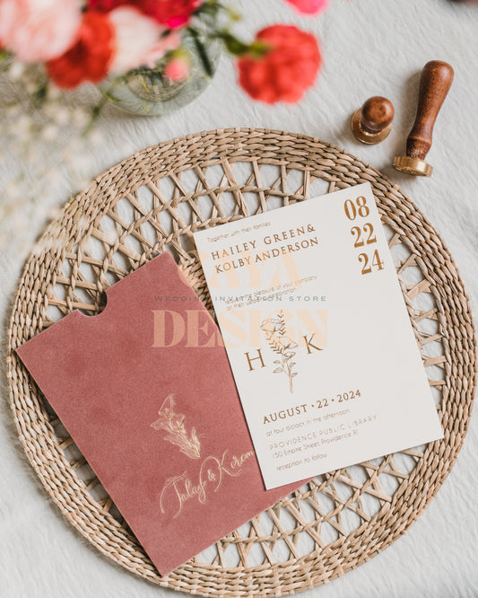 Faire-part de mariage vertical en velours rose poussiéreux