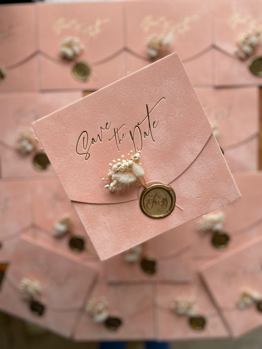 Faire-part de mariage carré en velours nu