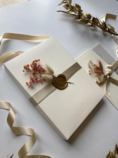 Off-white Paper Wedding Box