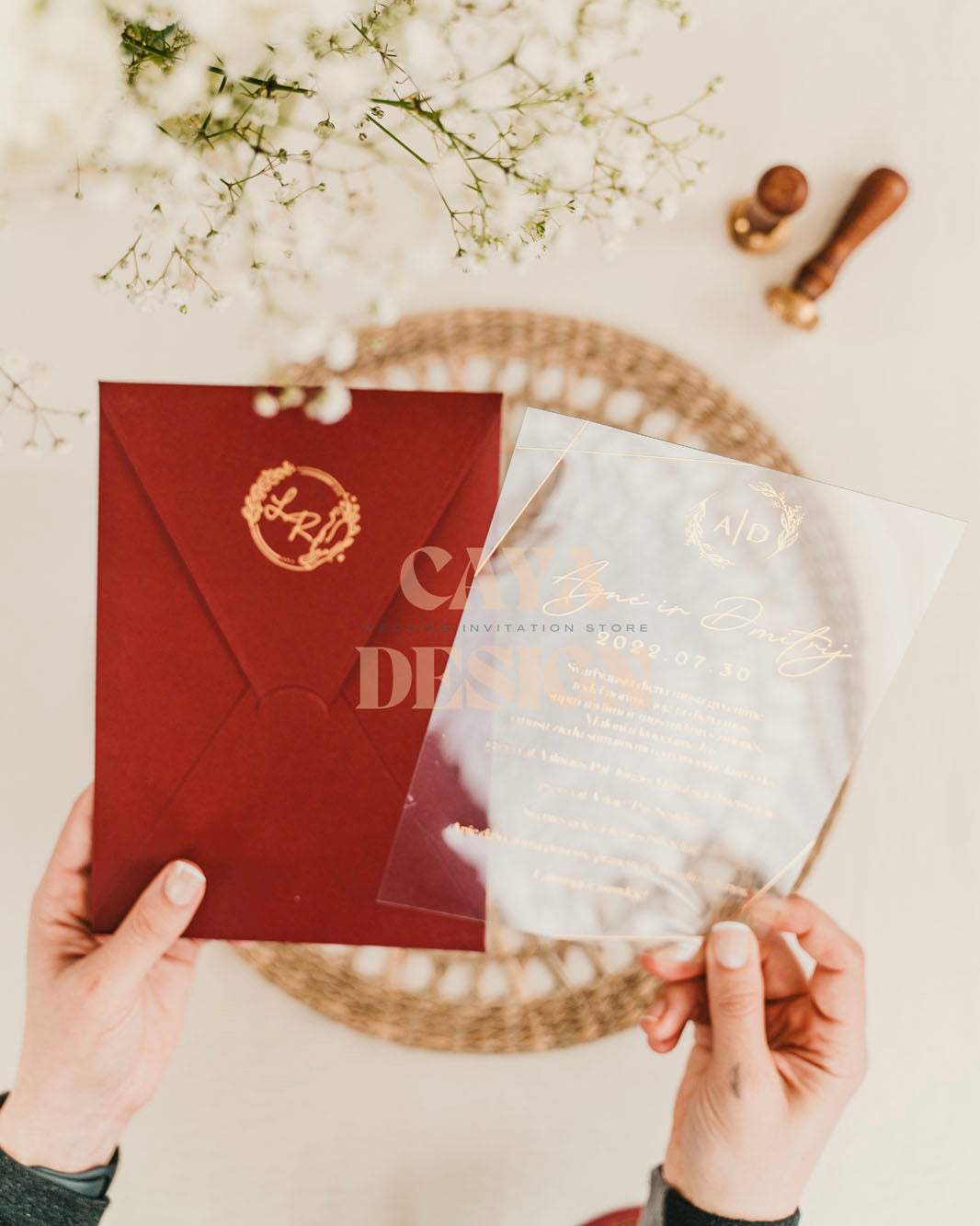 Elegant Red Paper Vertical Wedding Invitation with Acrylic Insert Card, Gold Foil details closeup